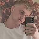 Максим, 22 года