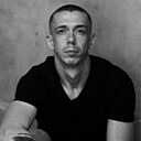 Роман, 33 года