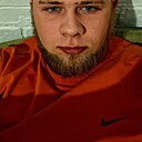 Артём, 24 года