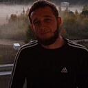 Макс, 24 года