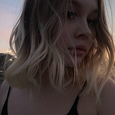 Фотография девушки Ксюша, 19 лет из г. Кемерово