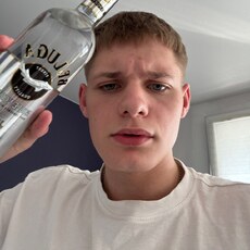 Фотография мужчины Петя, 20 лет из г. Санкт-Петербург