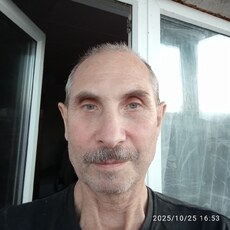 Фотография мужчины Jee, 68 лет из г. Рязань