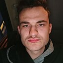 Człowiek Guma, 19 лет