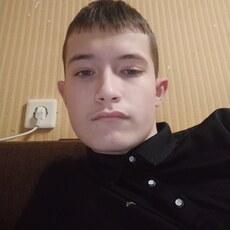 Фотография мужчины Денис, 20 лет из г. Киров