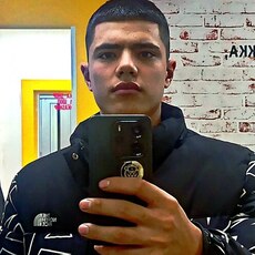 Фотография мужчины Баха, 18 лет из г. Екатеринбург