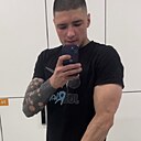 Роман, 33 года