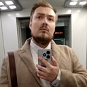 Слава, 33 года