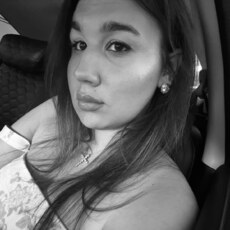 Фотография девушки Карина, 21 год из г. Айкино