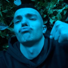 Фотография мужчины Влад, 18 лет из г. Екатеринбург