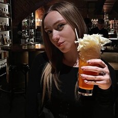 Фотография девушки Аделина, 19 лет из г. Калининград