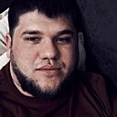 Алишер Каримов, 30 лет