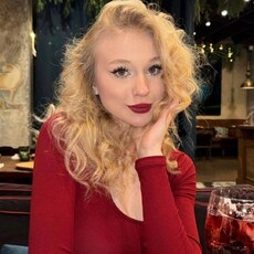 Фотография девушки Юлия, 20 лет из г. Екатеринбург