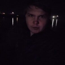 Фотография мужчины Максим, 21 год из г. Горно-Алтайск