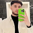 Адам, 33 года