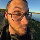 Антон, 24 года