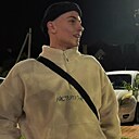 Роман, 19 лет