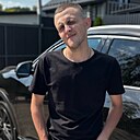 Денис, 21 год