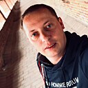 Макс, 33 года