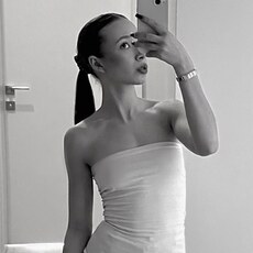 Фотография девушки Виолетта, 18 лет из г. Новосибирск