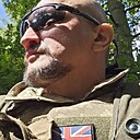 Алекс Би, 42 года