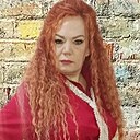 Алсу, 44 года