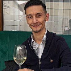 Фотография мужчины Silviu, 22 года из г. Huşi