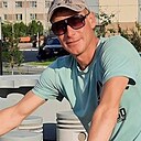 Лев Николаевич, 38 лет