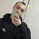 Максим, 21 год