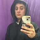 Денис, 24 года