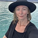 Же Ня, 45 лет