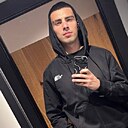 Толя, 22 года