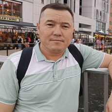 Фотография мужчины Husan, 42 года из г. Краков