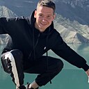 Артур, 25 лет