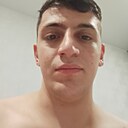 Артур, 24 года