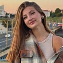 Elizabeth, 24 года