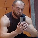 Адам, 33 года