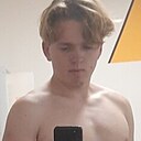 Артём, 23 года