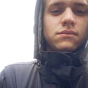 Максим, 24 года