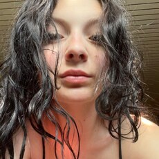 Фотография девушки Олеся, 18 лет из г. Воронеж