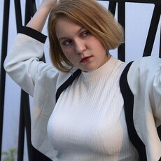 Фотография девушки Александра, 18 лет из г. Екатеринбург