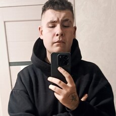 Фотография мужчины Максим, 21 год из г. Томск