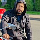 Malik, 33 года
