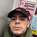 Максим, 22 года