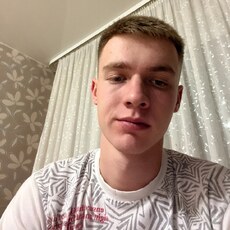 Фотография мужчины Данил, 19 лет из г. Ижевск