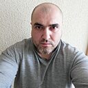 Сантей, 40 лет