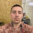 Виктор, 33 года