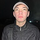 Олжас, 22 года