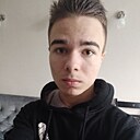 Артём, 24 года