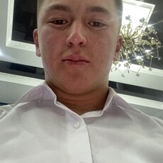 Фотография мужчины Алиш, 20 лет из г. Якутск